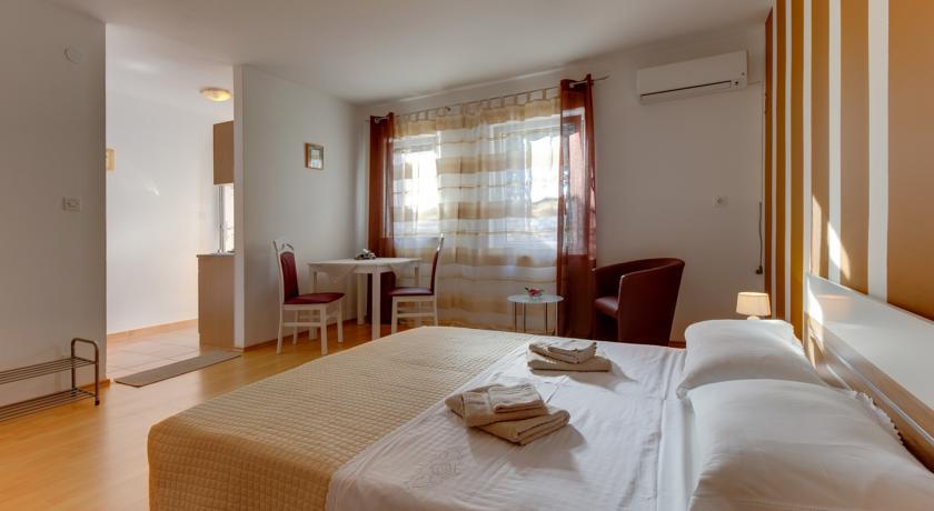Apartment Nikolina Mali Lošinj Habitación foto